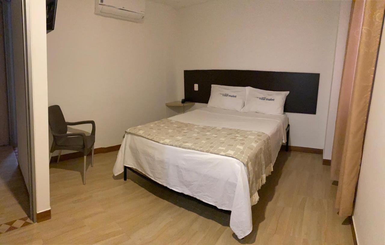 Hotel Tourmalet Cali Bagian luar foto